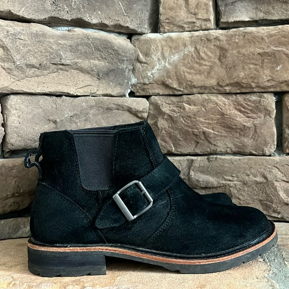 LL Bean Black Ankle Boots with Buckle Accent / SZ 7